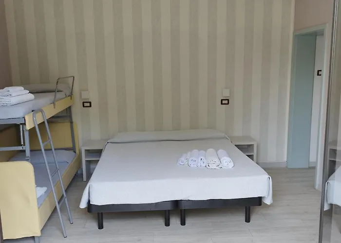 Lucy Hotel